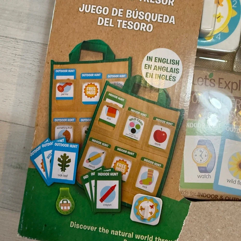 Melissa & Doug Let's‎ Explore Scavenger Hunt Play Set New